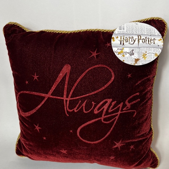 Warner Bros. Accents Harry Potter Velvet Pillow Wizarding World Nwt